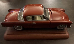 1953 Franklin Mint Studebaker 1/43 Commander Starliner Dark Red - Picture 1 of 7