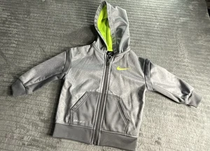 Nike Niño Talla 12 Meses Capucha Gris Gunsmoke Therima Fit Bolsillos Cremallera Chaqueta - Imagen 1 de 7