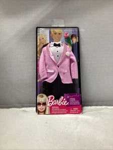 2009 BARBIE FASHION FEVER KEN OUTFIT PINK JACKET WHITE ROSE Mattel R4271 - Picture 1 of 2