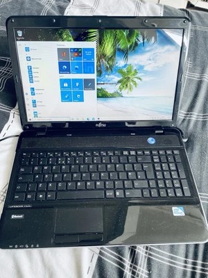 Fujitsu Laptop, Windows 10, Dual Core, 4GB RAM, 250GB Hard Drive, Charger - Image 1 of 4