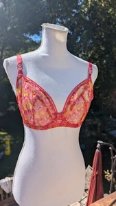 NWT Curvy Kate Lifestyle Plunge Bra Size 32DDD - Picture 1 of 5