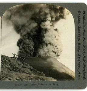 Ein aktiver Vulkan in Java Keystone Stereoview  - Bild 1 von 3