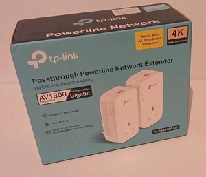 TP-Link AV-1300 Powerline Passthrough Network Extender x2 Starter Kit TL-PA8010P - Afbeelding 1 van 5