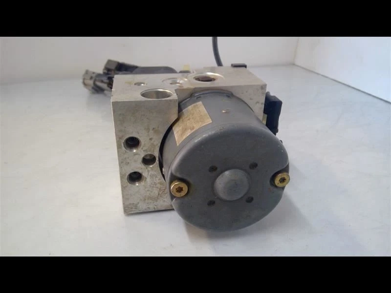 Conjunto de bomba de freno antibloqueo Nissan Máxima 2000-2001 ABS fabricante de equipos originales Foto 1 de 4