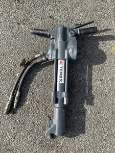 BREAKER TEREX BR67 STANLEY ANTI VIBE ROLLER HYDRAULIC TARMAC - Picture 1 of 6