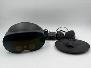 Meta Quest Pro VR Headset 256GB Black (Used- Read Description and Condition) - Picture 1 of 8