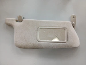 2004 - 2010 GMC CANYON CHEVY COLORADO SUN VISOR SHADE PASSENGER RIGHT HAND - Picture 1 of 5
