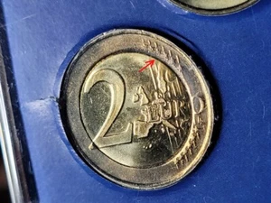 Lussemburgo Set 8 Monete 1 Cent - 2 Euro anni misti moneta 2 euro con difetto - Foto 1 di 10