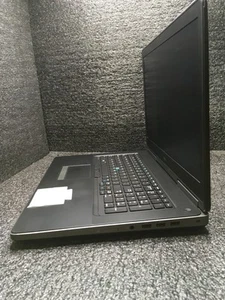 Dell Precision 7720 Intel Core i7-7820HQ 2.90GHz 32GB RAM 256GB SSD - Imagen 1 de 12