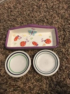 Doodad Holder And Two Miniature Plates - Picture 1 of 7