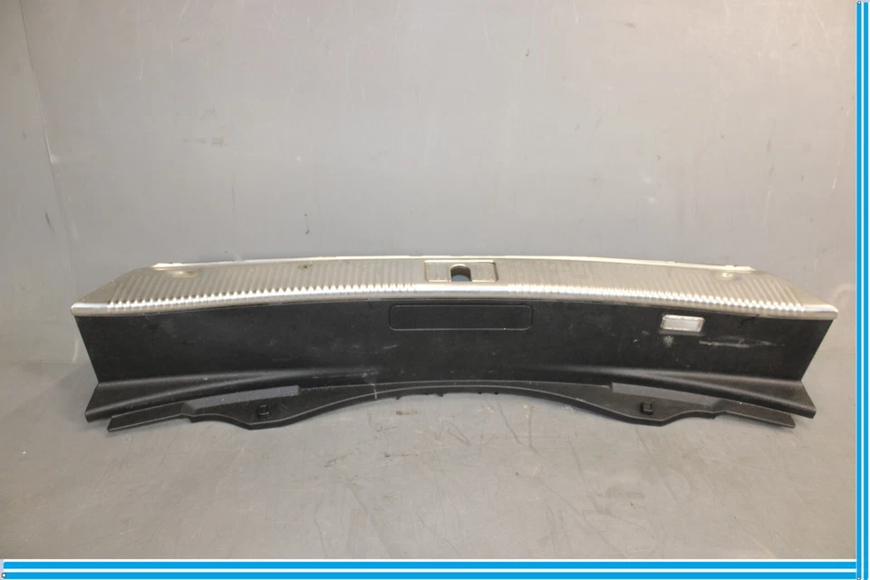 11-17 Audi A8 Quattro Maletero Cierre Alféizar Placa Desgaste Cubierta Panel Borde Fabricante Original Foto 1 de 4