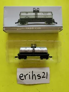 N Scale Southern Pacific Oil Tank Train Car Silver Black New in Box - Picture 1 of 2