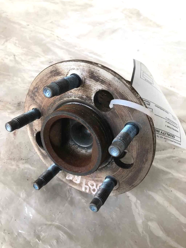 1991 - 2004 年凯迪拉克 SEVILLE 后轮轮毂和轴承组件乘客权利 — 第 1/4 张图片