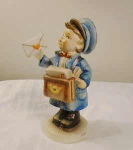 Vintage Hummel Postbote Figur # 119 / 76 Goebel West Germany 5 1/2" Porzellan. - Bild 1 von 6