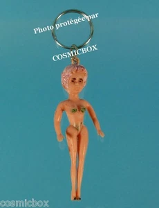 Porte-clés ancien PIN'UP figurine femme en maillot de bain keyring keychain n°7 - Imagen 1 de 1