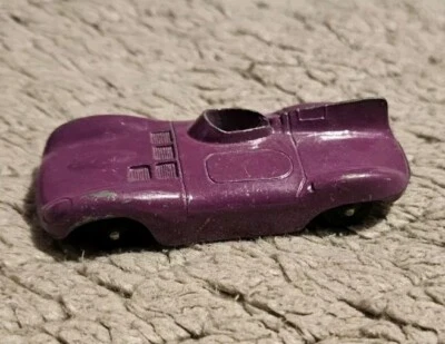 Juguete Tootsie vintage púrpura Jaguar 2,5 pulgadas de largo Foto 1 de 4