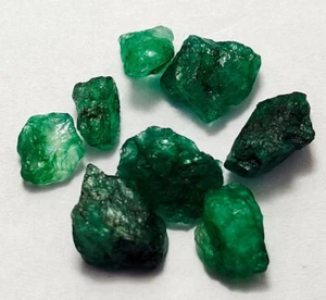 Natural Zambian Emerald Green Rough Loose Gemstone Lot R55 - Picture 1 of 8