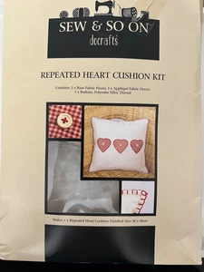 Herzkissen Set. Sew & So On. Docrafts. Wiederholtes Herz Kissen Set. unbenutzt - Bild 1 von 3