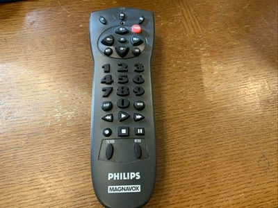 Philips Magnavox Model REM110 Universal Remote Control Large Button TV VCR Cable - Image 1 of 3