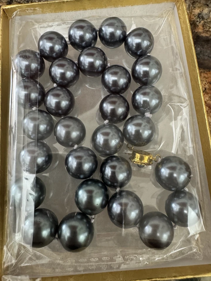 16mm Tahitian Black XL Shell pearl Knotted statement necklace Flower clasp 18" - Image 1 of 1