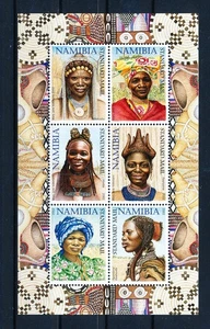 LS64376 Namibia 2002 traditional headdresses good sheet MNH - Picture 1 of 1