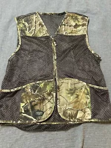 Walls Camo Mens Bird Hunting Mesh Vest Size M Real Tree Pockets Shooting - Picture 1 of 8