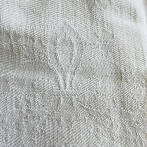 Trefoil embossed Tablecloth Cotton Formal Dining Sunday 64 x 50 in Vtg marks - Picture 1 of 12