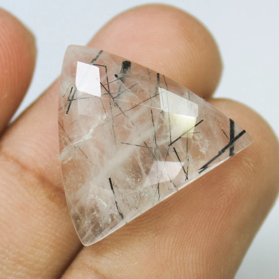 Cuarzo rutilo negro facetado natural en forma de billón 13,00 quilates 20x20x5 mm Foto 1 de 4