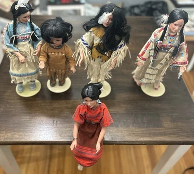 Vintage Native American Porcelin Dolls, Lot Of 5 Danbury Mint With stands Nice - Image 1 of 4
