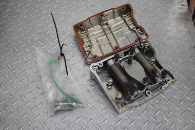 Harley-Davidson Road King Classic 2009 motor FLHRC extremo superior cubierta de culata Foto 1 de 4