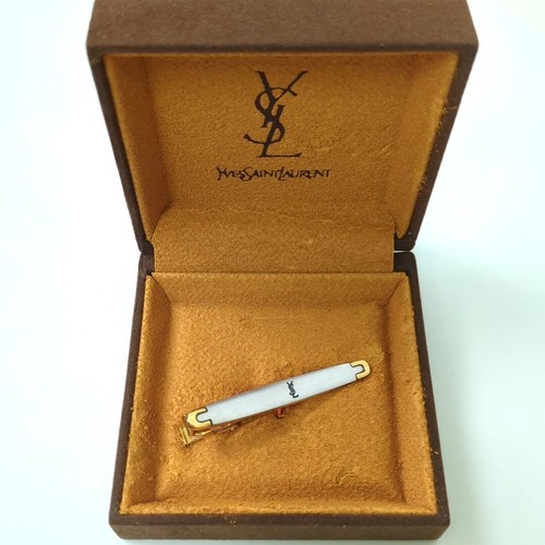 SAINT LAURENT (YSL) Cravatta fermacravatta Yves Saint Laurent argento oro nero YSL usata dal Giappone