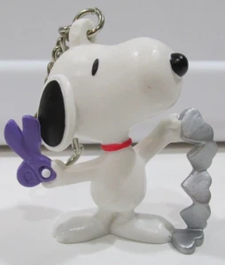 Snoopy Peanuts Valentines PVC Ornament Whitman's Key Chain Silver Hearts - Picture 1 of 1