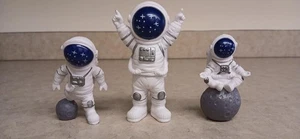 Astronaut Figure Statue Figurine Spaceman Sculpture Educational Toy Desktop Home - Picture 1 of 6