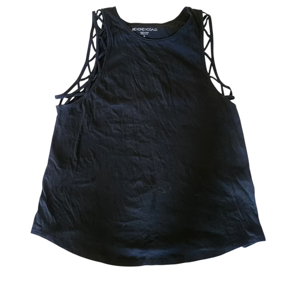Camiseta sin mangas Beyond Yoga negra para mujer talla mediana Foto 1 de 4