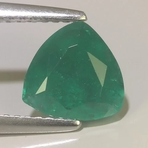 💕100% NATURAL 2.00Cts HERMOSA MAGNÍFICA APATITA VERDE NEÓN -VIDEO REF. Foto 1 de 1