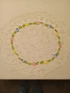 VTG LARGE HANDMADE HOME MADE BRIGHT PINKS 3D ROSES CROCHETED DOILY 28 EASTER - Picture 1 of 11