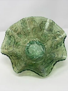VTG Imperial Glass Open Rose Green Carnival Glass Dish - 8” Width- Chipped Base - Bild 1 von 16