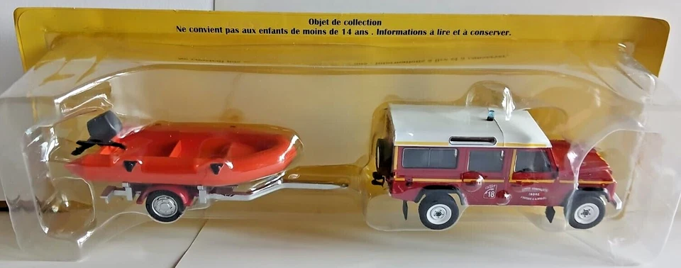 DIE CAST POMPIERI - Land Rover Defender avec canot de sauvetage [012] Scala 1:43 - Immagine 1 di 1
