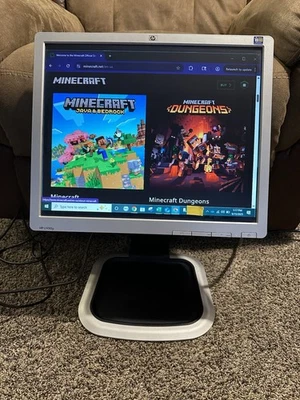 HP L1910 19 Inch Computer Monitor 1280 x 1024 TFT LCD Monitor With Cables - Image 1 of 4