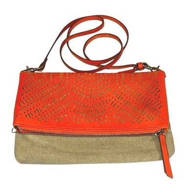 Bolso bandolera clutch 3 en 1 Stella & Dot Waverly Petite naranja recortado Foto 1 de 4
