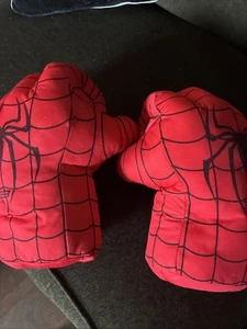 Spiderman 3 Plush Punching Gloves For Kids In Great Conditions Barely Used - Picture 1 of 7