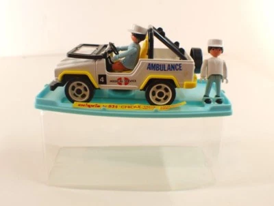 Guisval E Chiquio N° 934 Chiqui Coche Ambulanza JEEP Renegade Nuovo In Scatola - Immagine 1 di 4