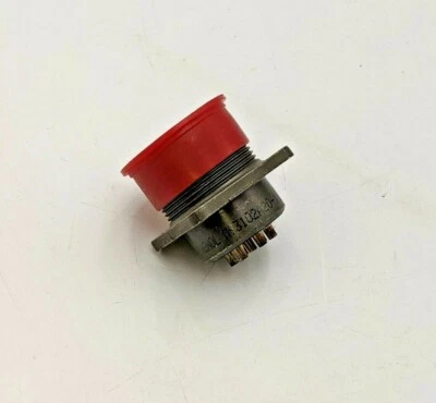 Amphenol MS3102A20-15P Circular Connector Receptacle 7 Position Male Solder Cup - Image 1 of 4