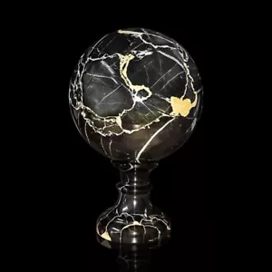 Schwarze Marmorkugel Portoro mit Sockel Black Marble Sphere with Support D.10cm - Bild 1 von 1