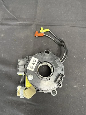 07-15 INFINITI G35/G37/G25/Q40 седан колесо часы пружина OEM - Изображение 1 из 4