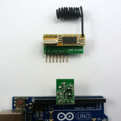 ARDUINO Código de muestra Hágalo usted mismo RF Control remoto inalámbrico con codificador Arduino PT2262 Foto 1 de 4