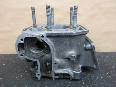 Yamaha YZ125 1982 buen funcionamiento 57 mm diámetro cilindro 82 YZ 125 5X4-11311-00-00 Foto 1 de 4