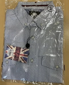 Neu mit Etikett English Laundry Herrenhemd mit Knopfleiste und Kragen hellblau/weiß bedruckt Größe XL - Bild 1 von 4
