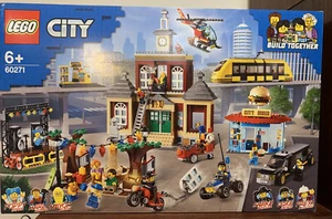 LEGO CITY 60271 Stadtplatz Main Square NEU NEW OVP SEALED - Bild 1 von 4
