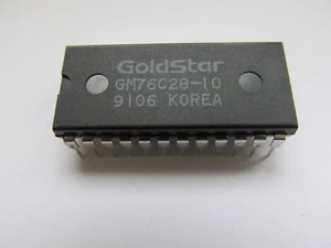 2 Stück/pcs - GM76C28-10 DIP24 GOLDSTAR 2048x8Bit CMOS Static RAM 2Kx8bit SRAM - Picture 1 of 2